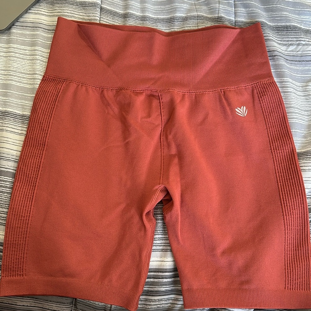 Forever 21 active biker shorts